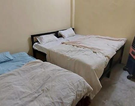 Shree Kashi Govardhan Dham Hotel Ujjain Exterior foto